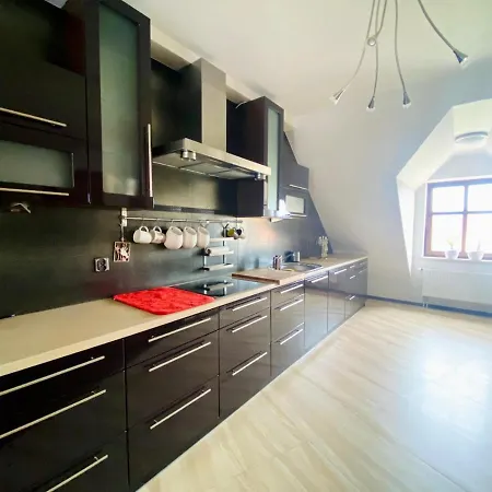 아파트 Apartament *
