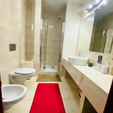 아파트 Apartament *